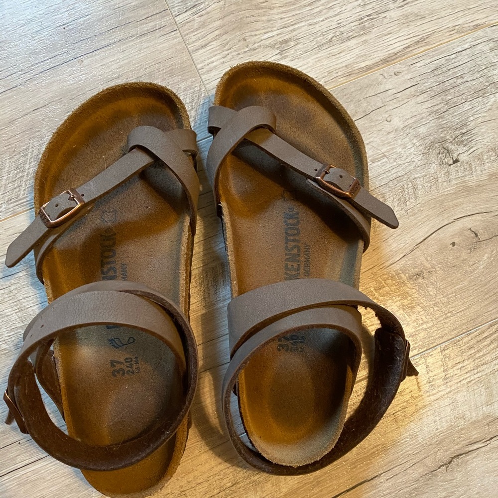 yara birkenstocks